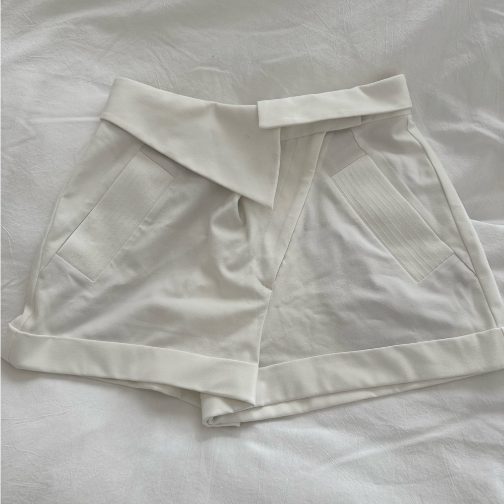 Alice + Olivia White Shorts NWT